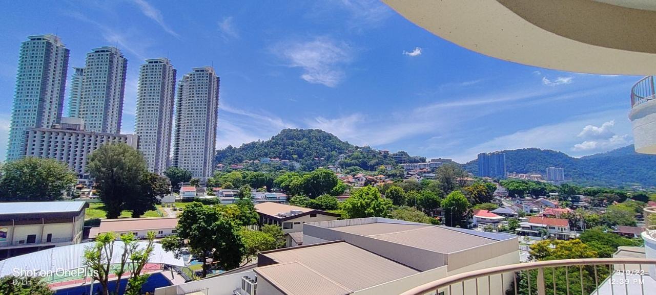 Sea View Paradise Apartment Танджунг Бунга Екстериор снимка